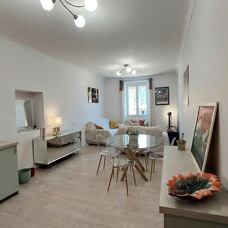 Lympia - Beach & Ferry By Foot Balcony - By Tgb Nice Exterior photo
